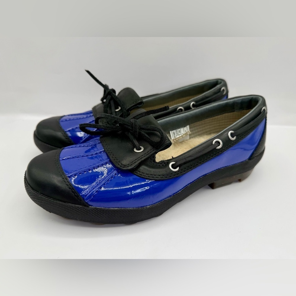 UGG Ashdale Duck Shoes Wome’s Size 7, Shearling Lined Periwinkle Black/Blue